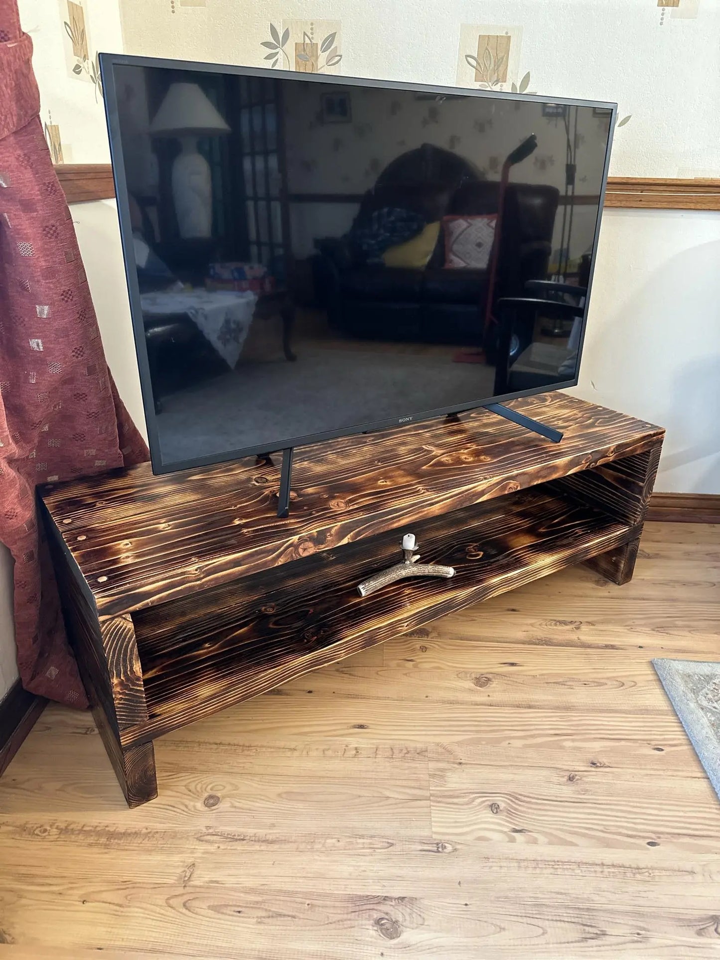  - Central Handmade Crafts Handmade Rustic Chunky TV Unit 79.99